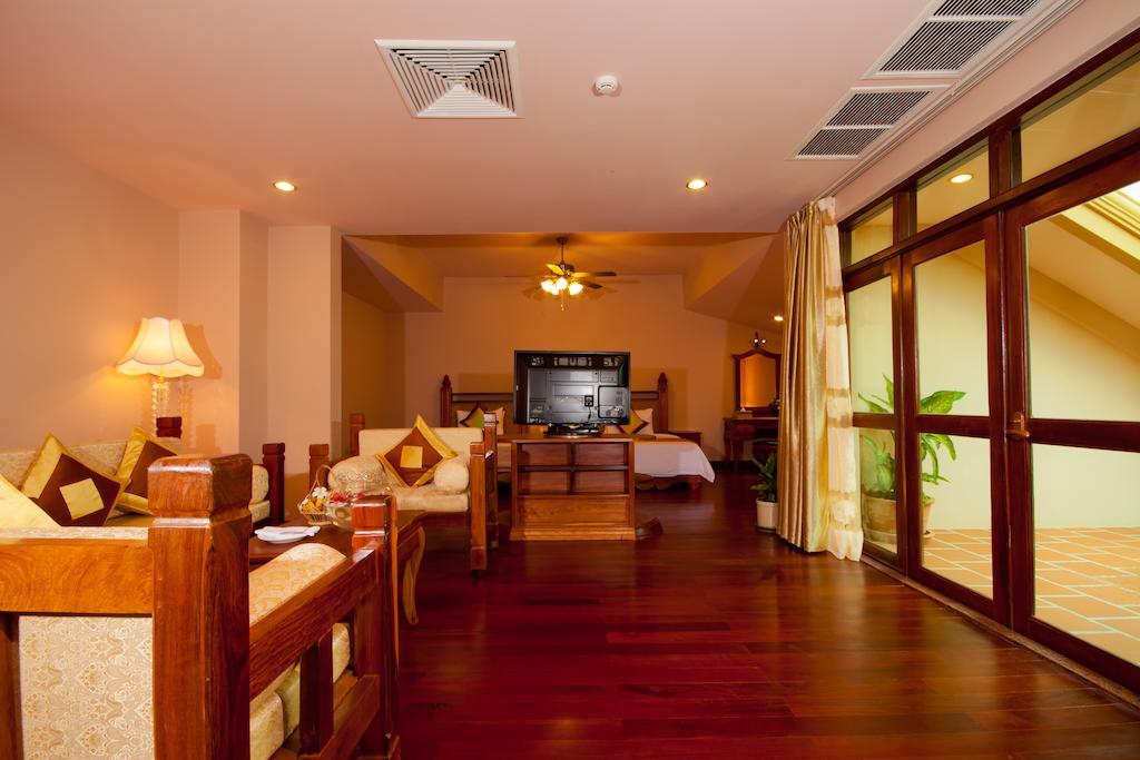 Angkor Era Hotel Siem Reap Exteriör bild