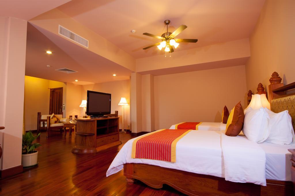 Angkor Era Hotel Siem Reap Exteriör bild
