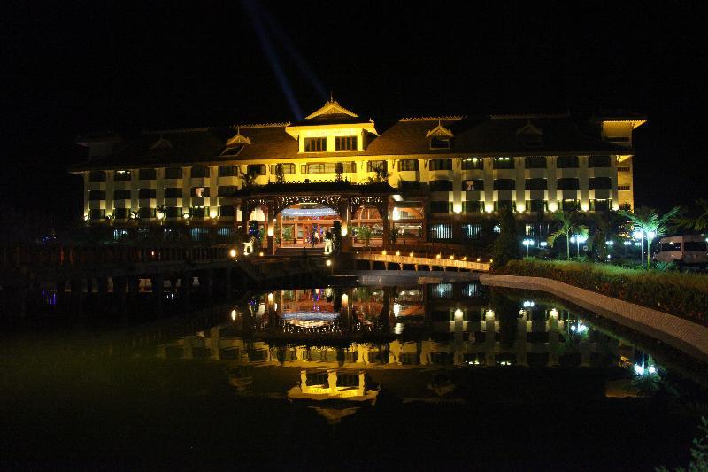 Angkor Era Hotel Siem Reap Exteriör bild